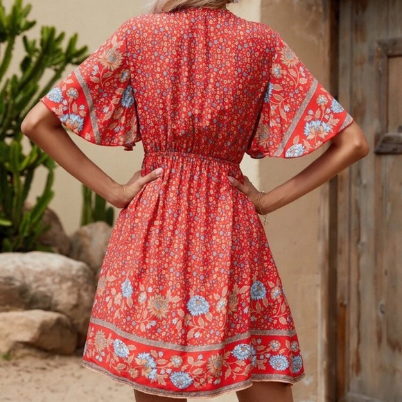 Boho gypsy floral print cutout peekaboo mini dress - Picture 9 of 10